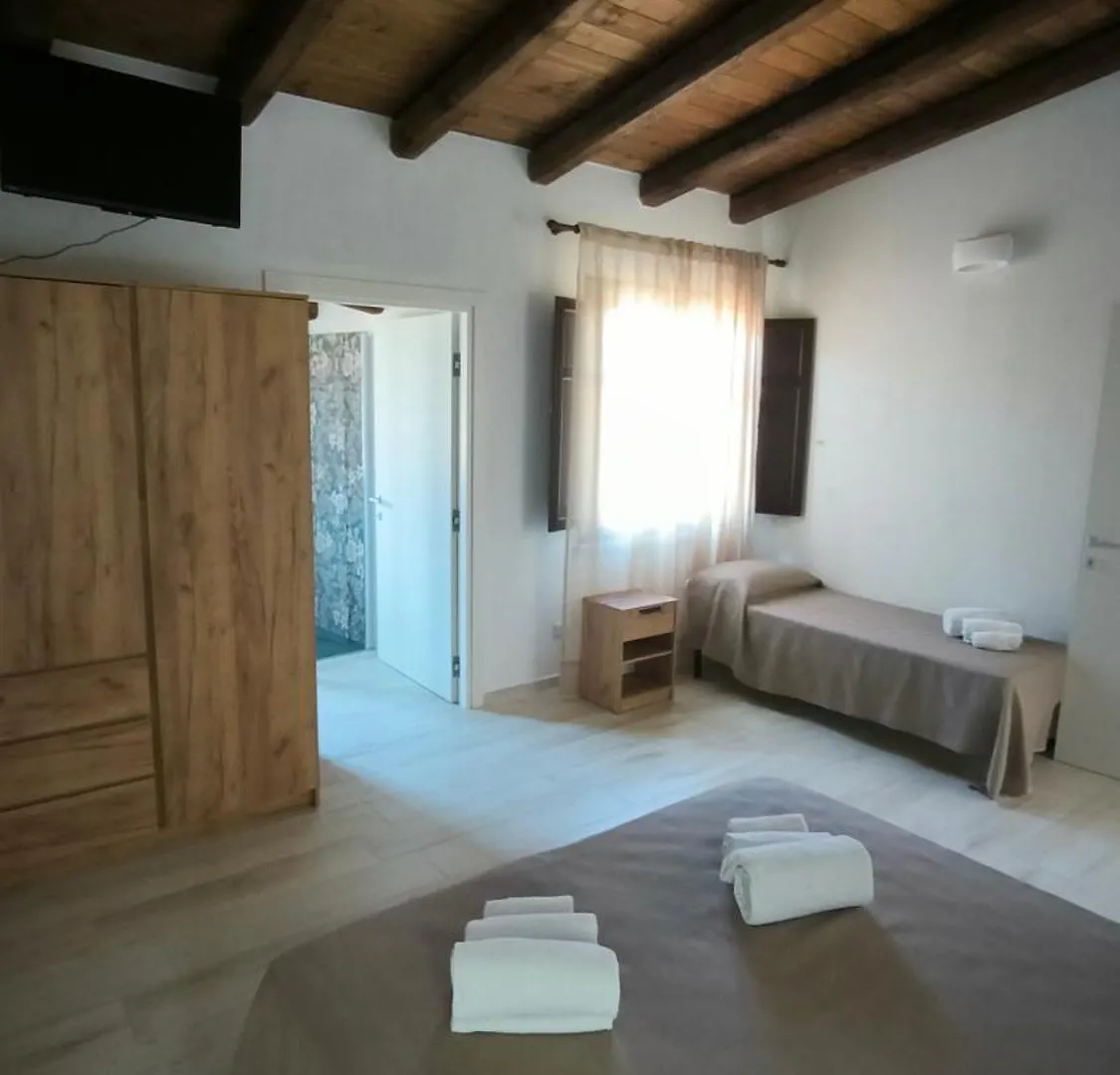 L'Elicriso Affittacamere Gonnosfanadiga Guest house