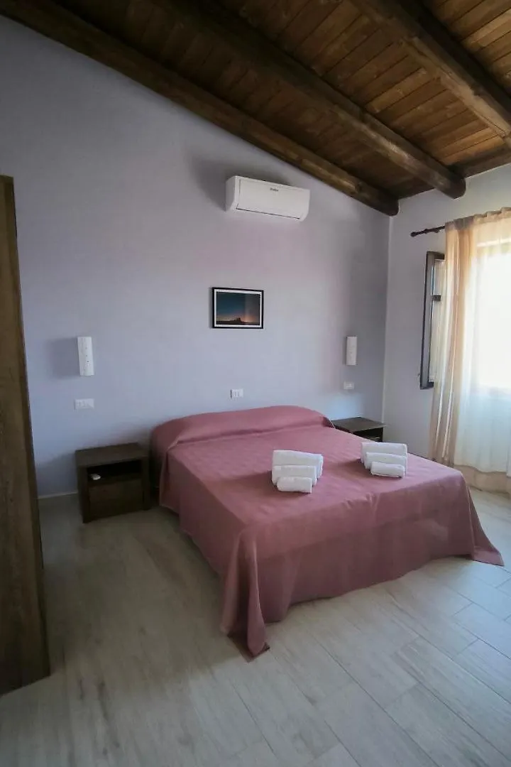 L'Elicriso Affittacamere Gonnosfanadiga Guest house